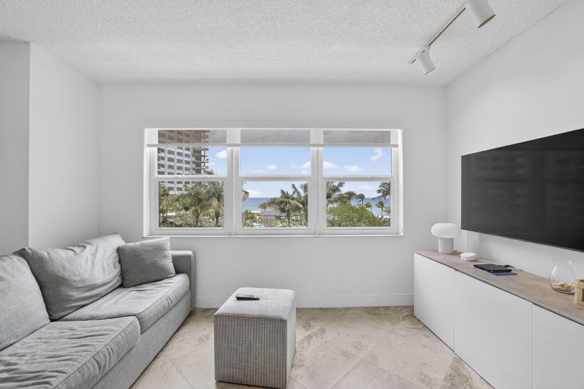4900 N Ocean Boulevard, Unit 512, Lauderdale by the Sea, FL 33308 Photo