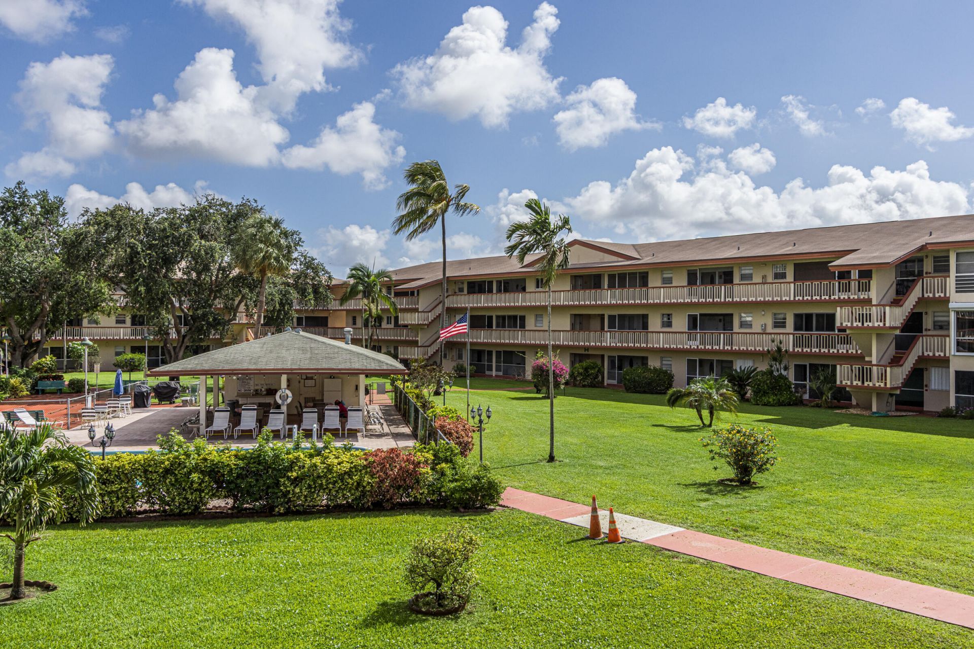 5300 Washington Street, Unit E208, Hollywood, FL 33021 Photo