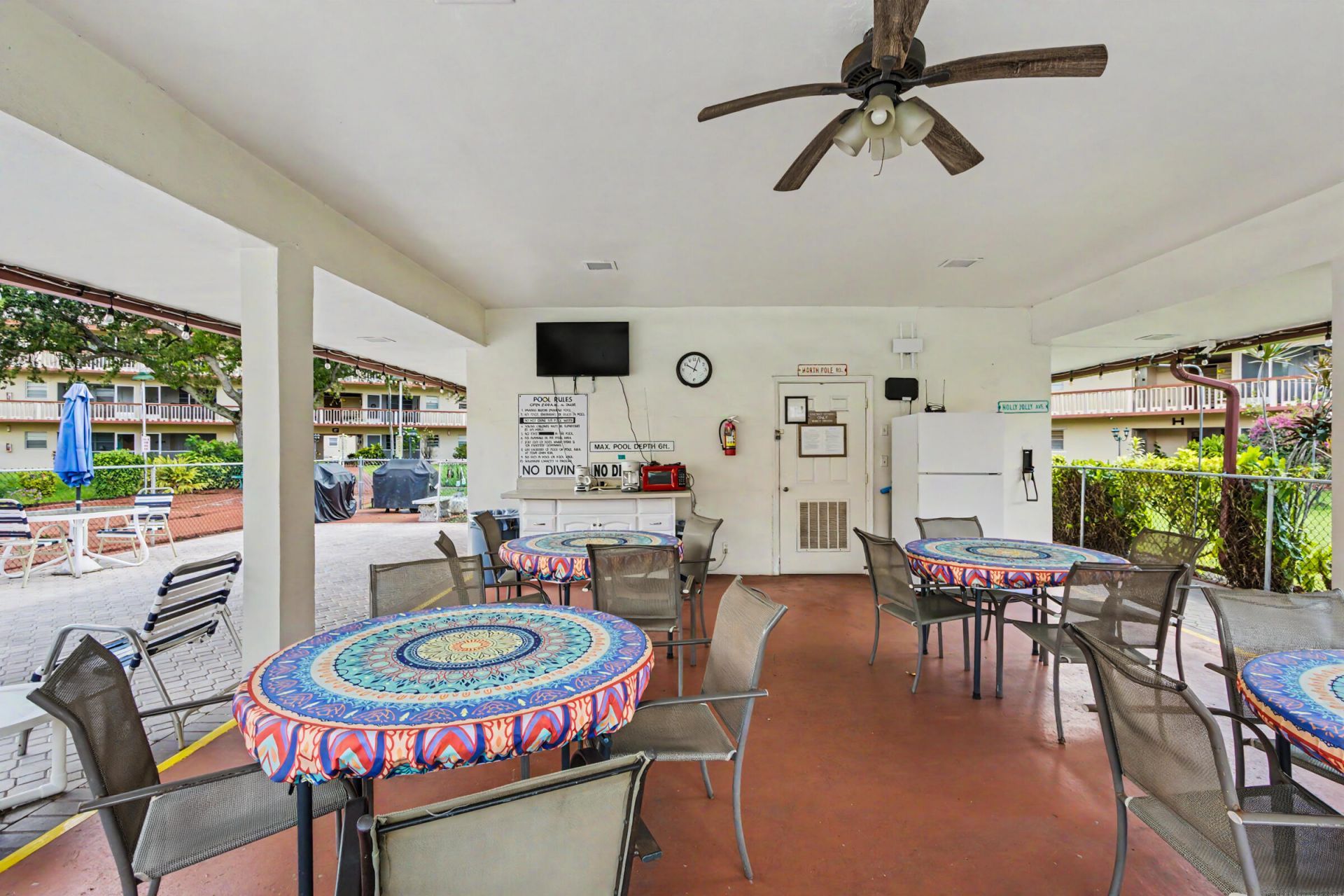 5300 Washington Street, Unit E208, Hollywood, FL 33021 Photo