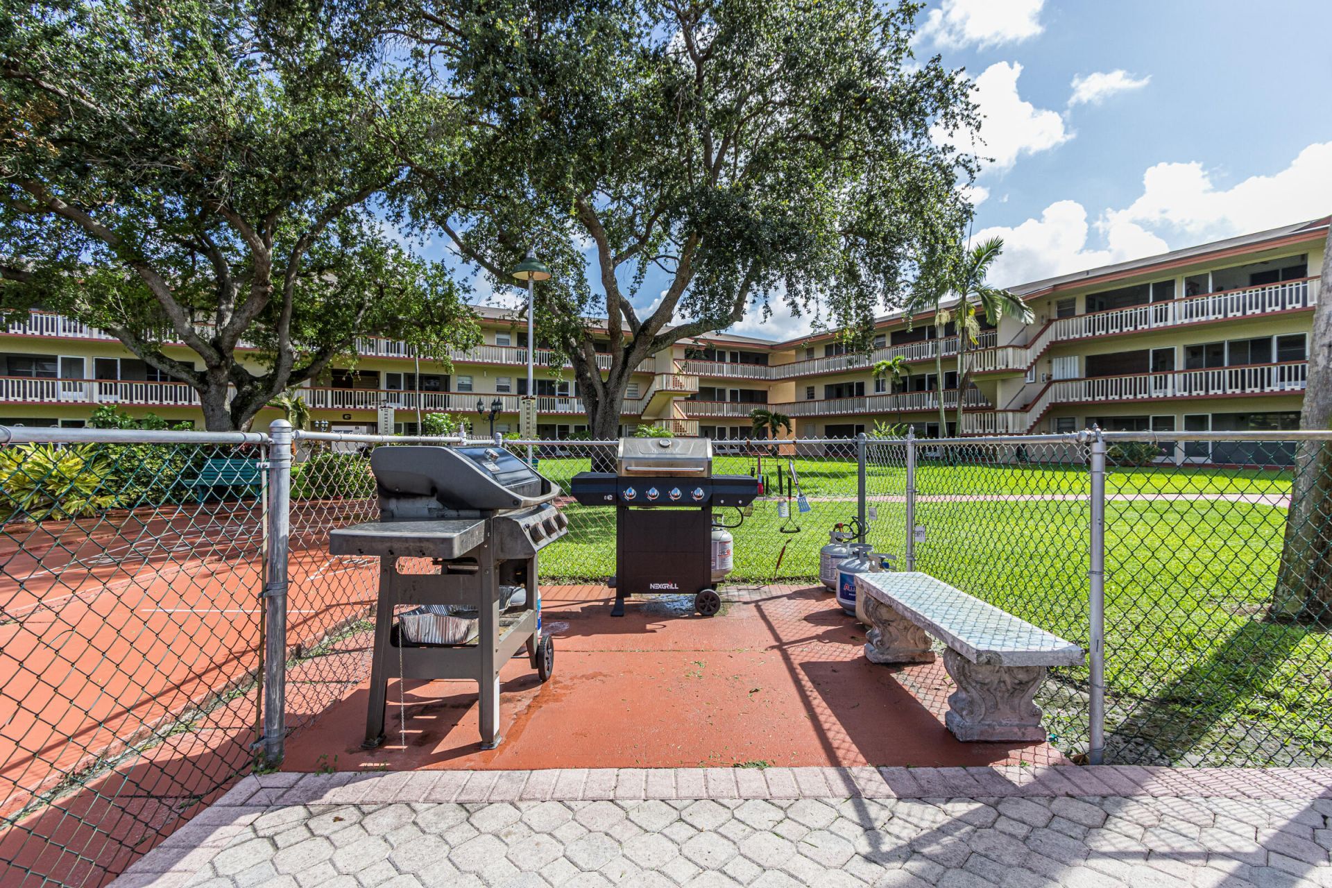 5300 Washington Street, Unit E208, Hollywood, FL 33021 Photo
