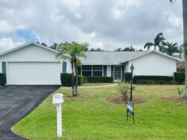 121 W Cypress Road, Greenacres, FL 33467