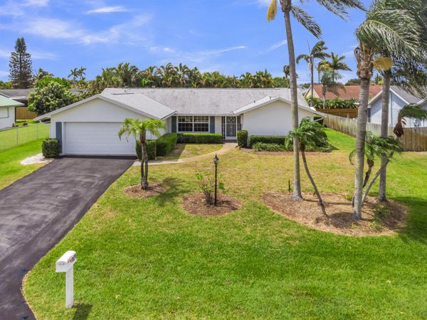 121 W Cypress Road, Greenacres, FL 33467