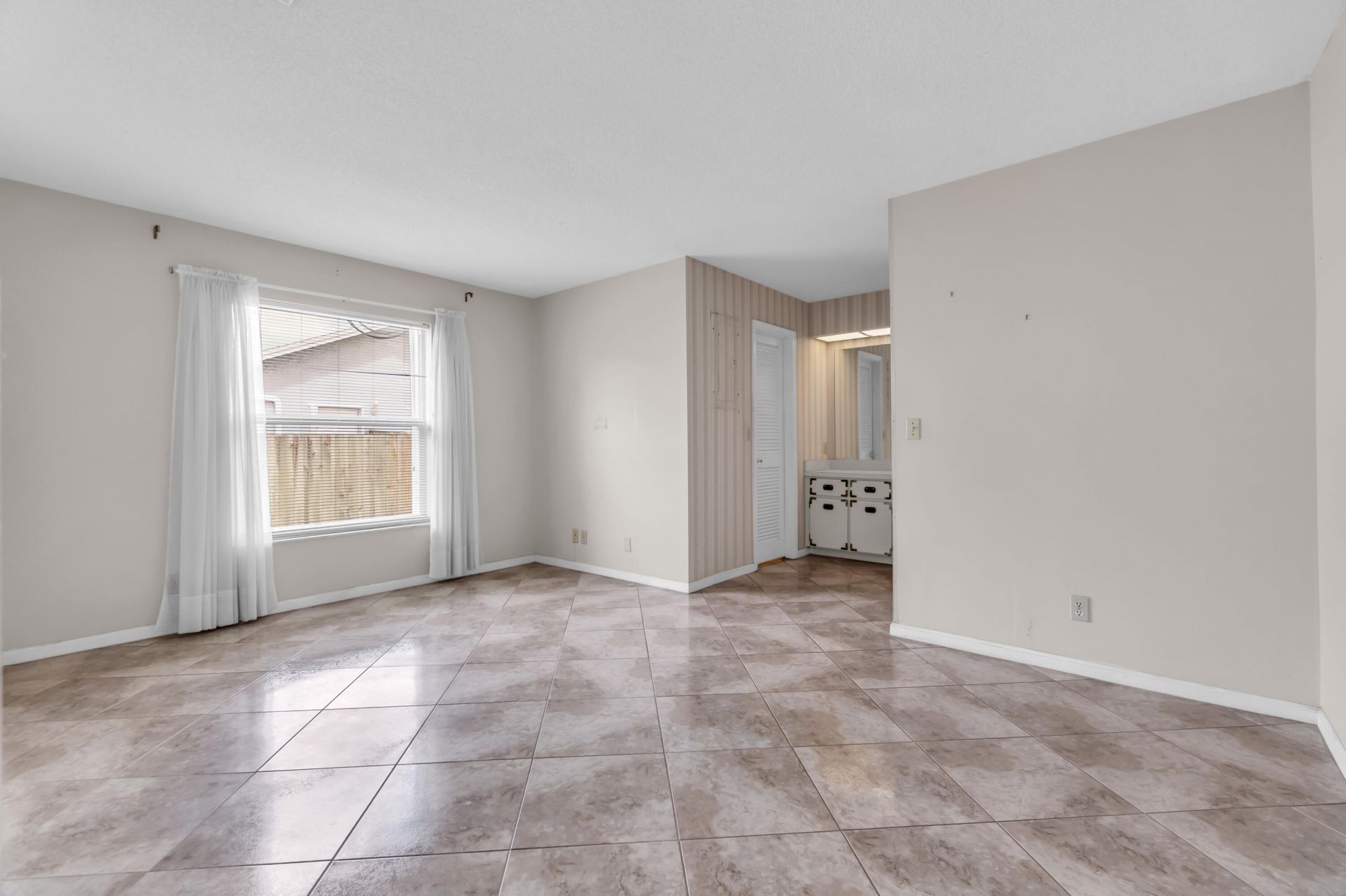 121 W Cypress Road, Greenacres, FL 33467 Photo