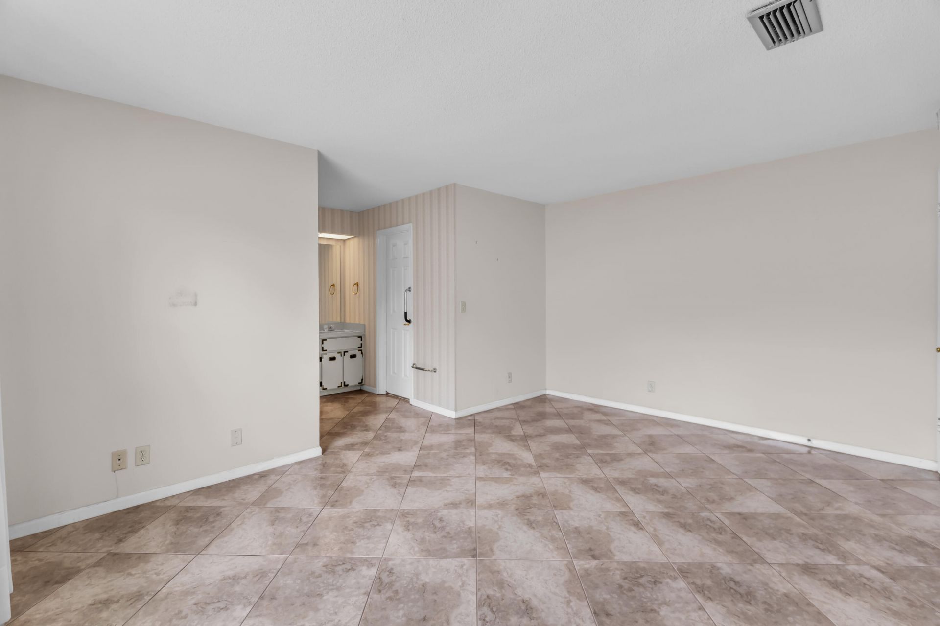 121 W Cypress Road, Greenacres, FL 33467 Photo