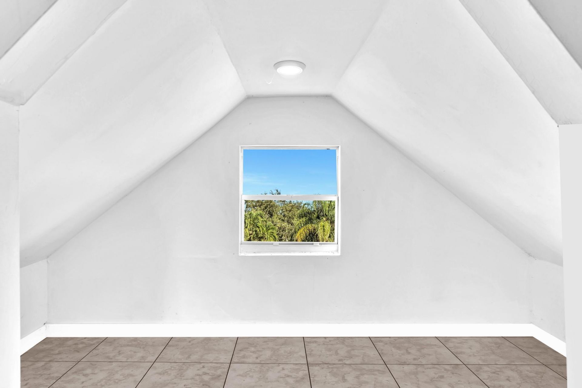 1713 NW 76th Terrace, Miami, FL 33147 Photo