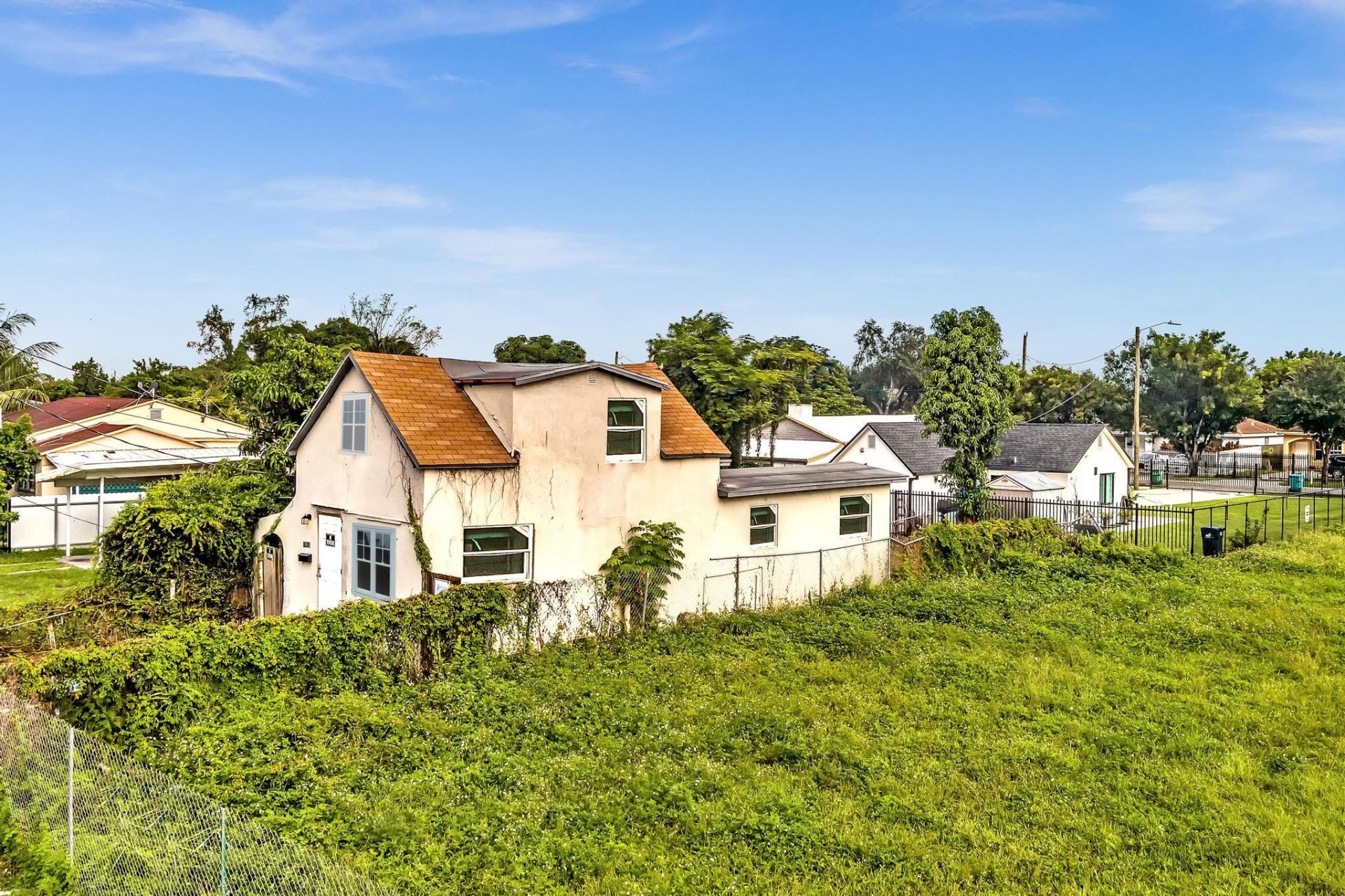 1713 NW 76th Terrace, Miami, FL 33147 Photo