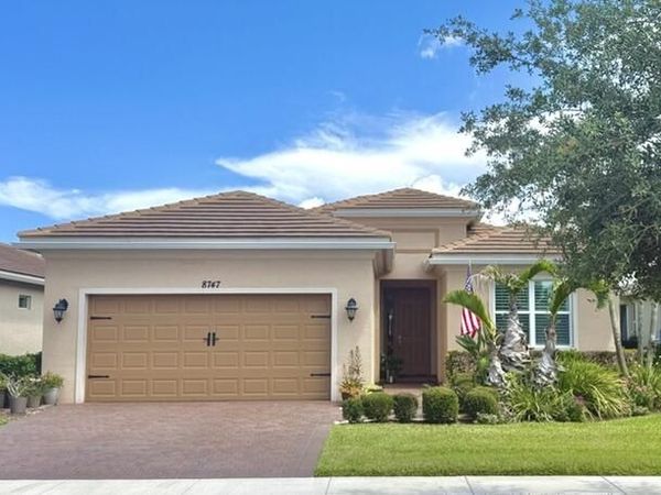 8747 SW Vico Way, Port St. Lucie, FL 34987