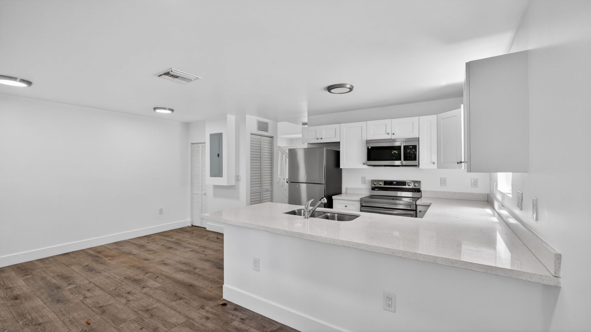 2902 NW 44th Street, Miami, FL 33142 Photo
