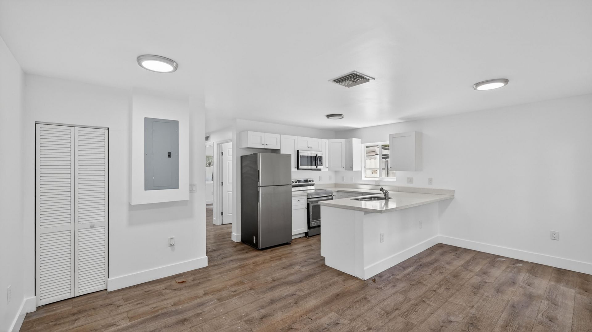2902 NW 44th Street, Miami, FL 33142 Photo
