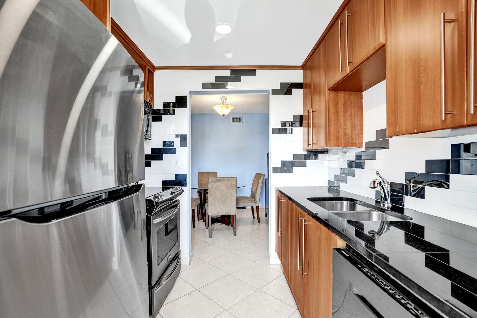 930 SE 9th Avenue, Unit 11, Pompano Beach, FL 33060 Photo