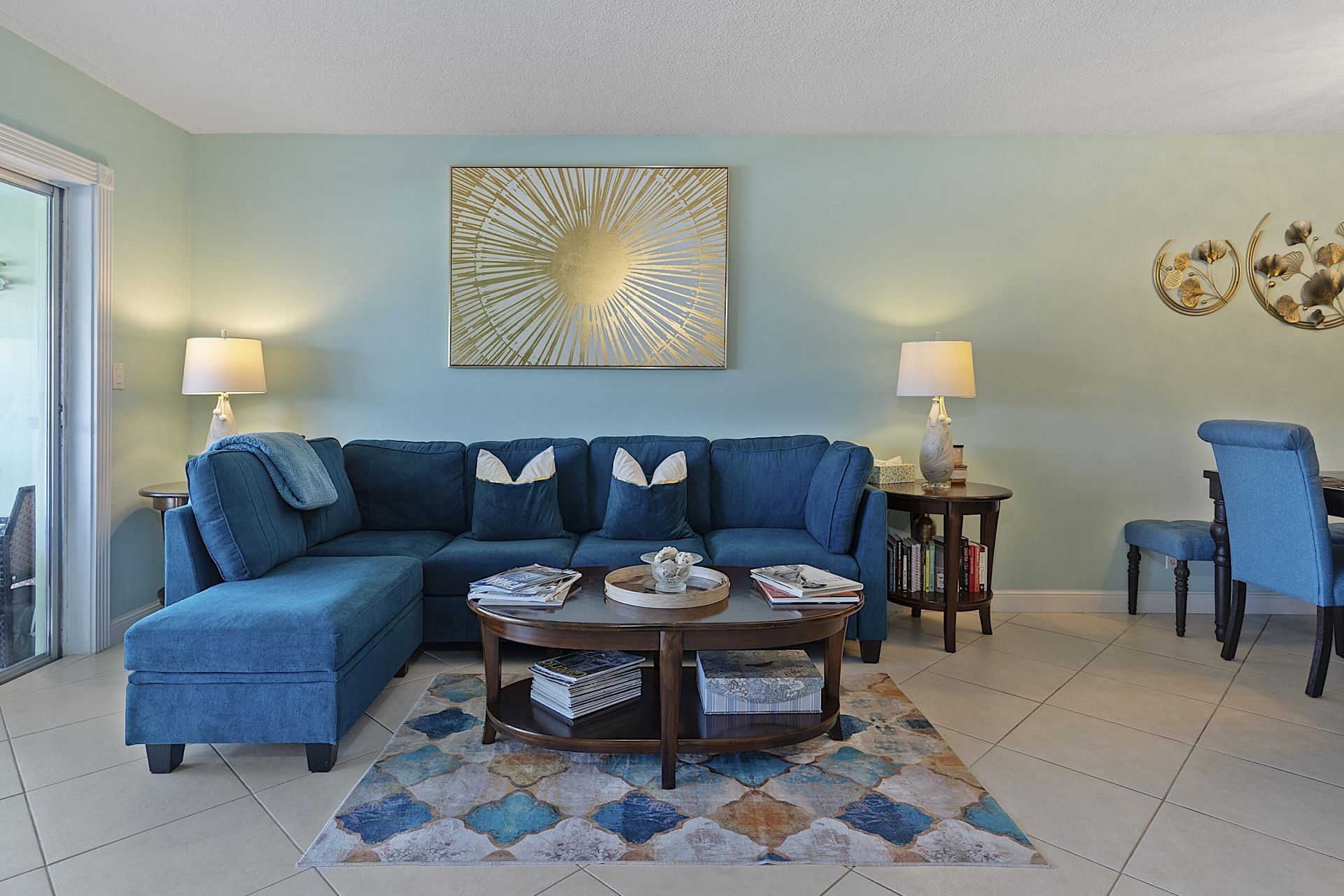 455 Paradise Isle Boulevard, Unit 404, Hallandale Beach, FL 33009 Photo