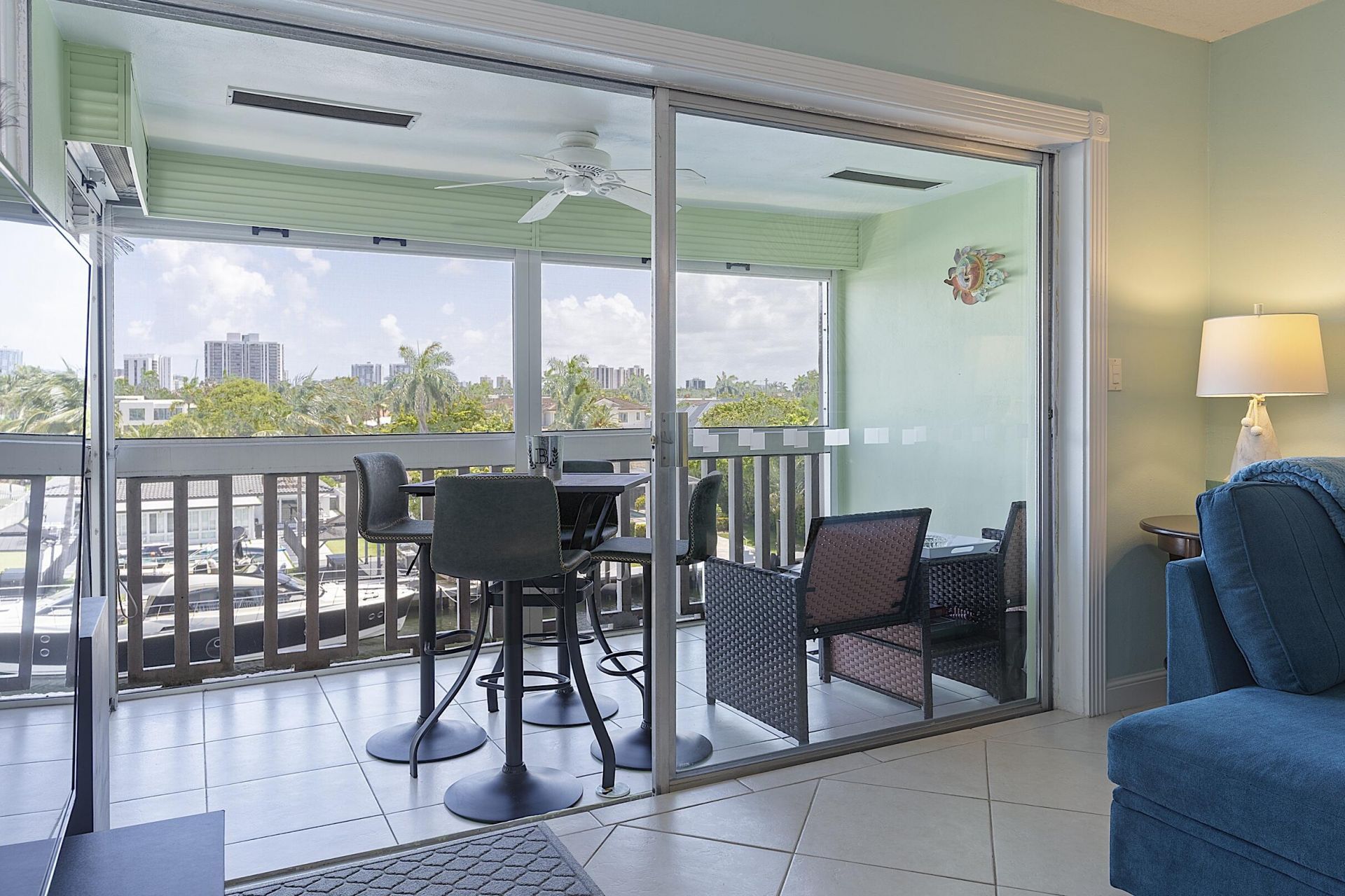 455 Paradise Isle Boulevard, Unit 404, Hallandale Beach, FL 33009 Photo