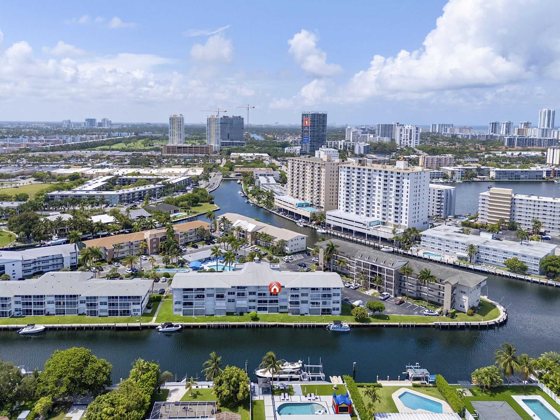 455 Paradise Isle Boulevard, Unit 404, Hallandale Beach, FL 33009 Photo