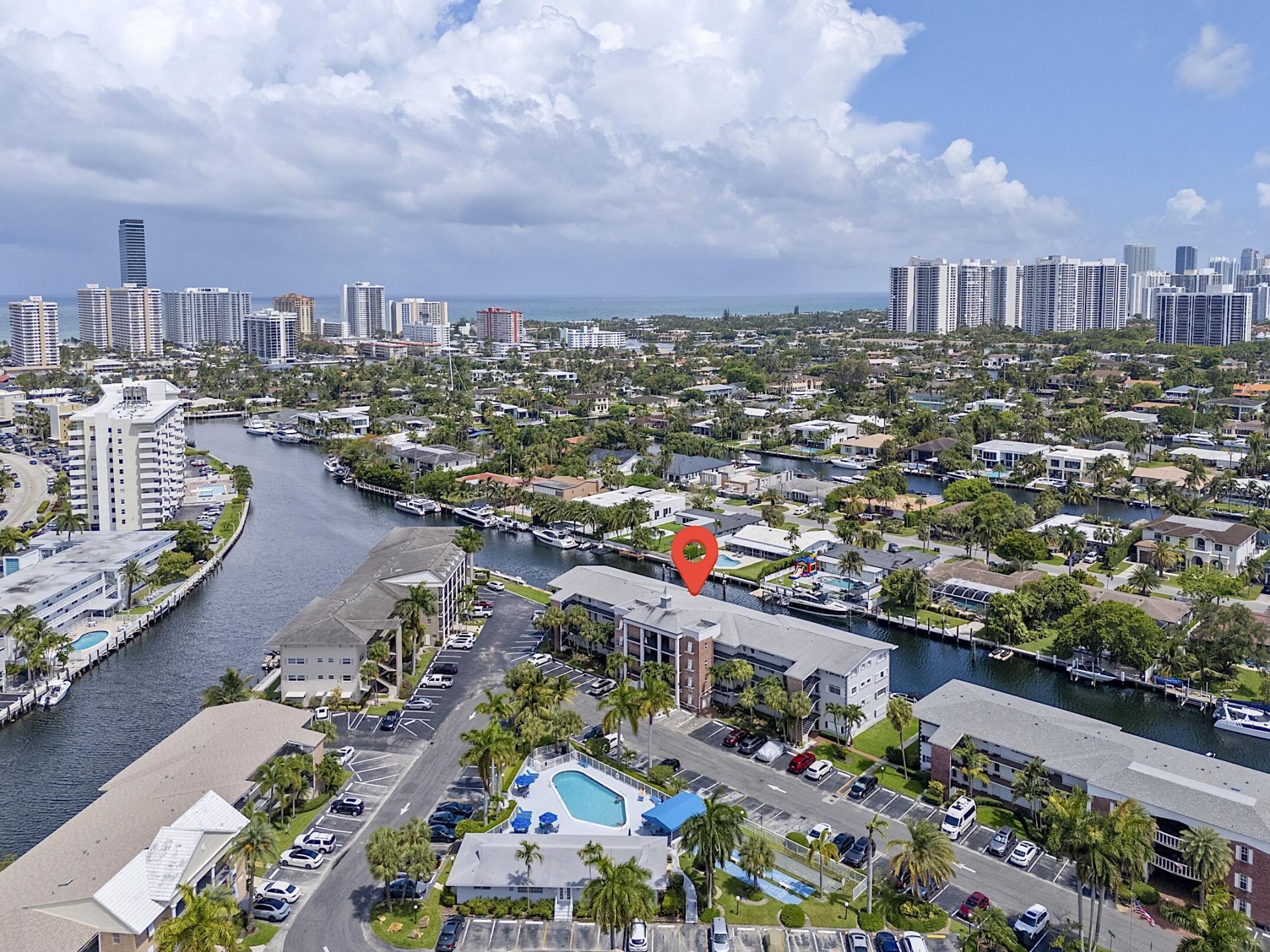455 Paradise Isle Boulevard, Unit 404, Hallandale Beach, FL 33009 Photo