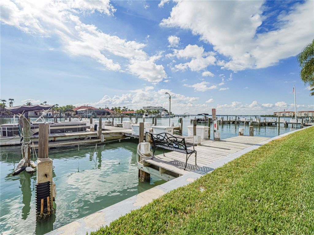 1315 Bayshore Drive, Unit 204, Fort Pierce, FL 34949 Photo