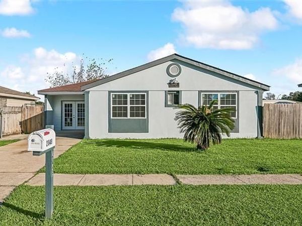 2049 TUSKEGEE Drive , Marrero, LA 70072