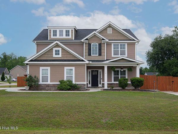 114 Bellchase Drive , Jacksonville, NC 28540