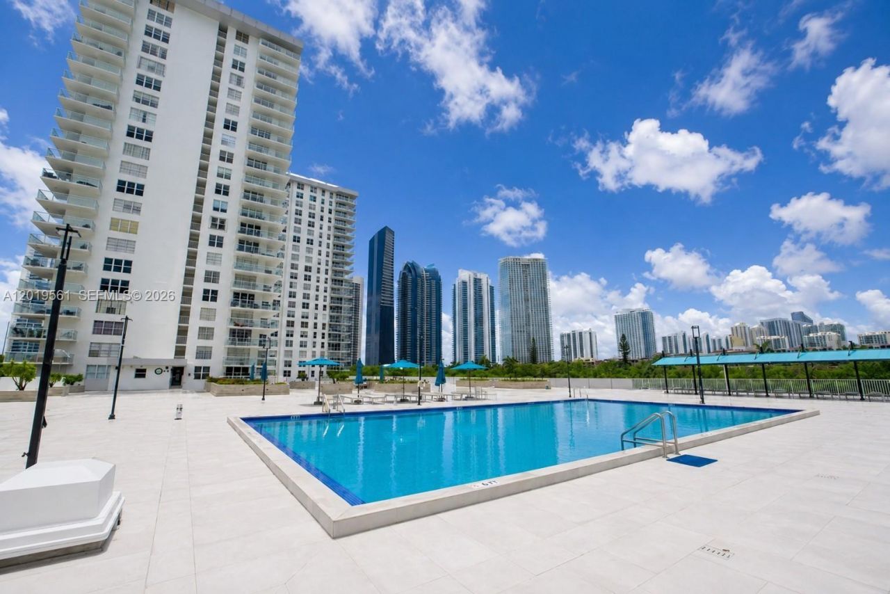 230 174th St , Unit 1916, Sunny Isles Beach, FL 33160 Photo