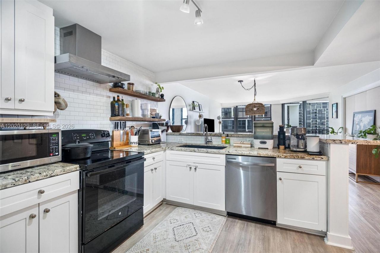 1925 Brickell Ave , Unit 1603, Miami, FL 33129 Photo