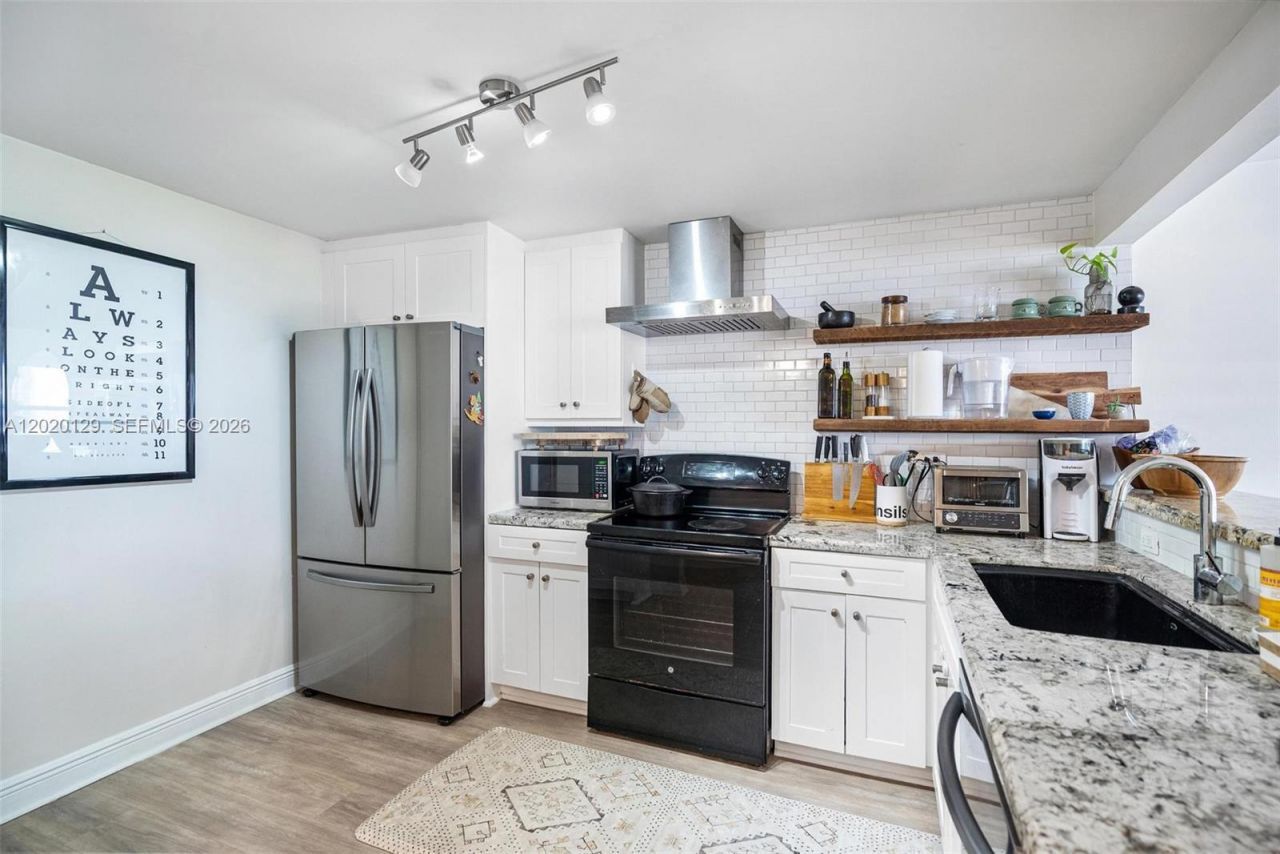 1925 Brickell Ave , Unit 1603, Miami, FL 33129 Photo