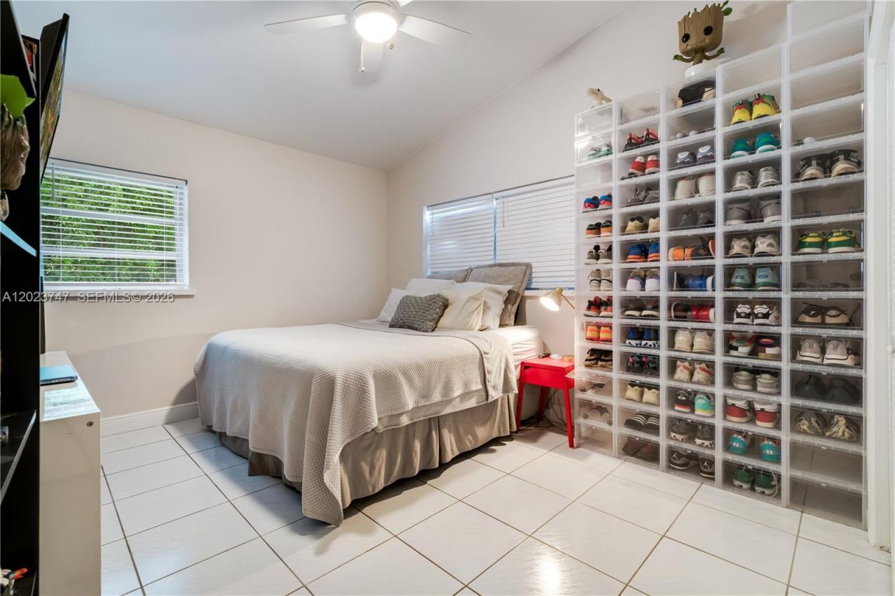 11515 SW 81st Rd , Unit 11515, Pinecrest, FL 33156 Photo