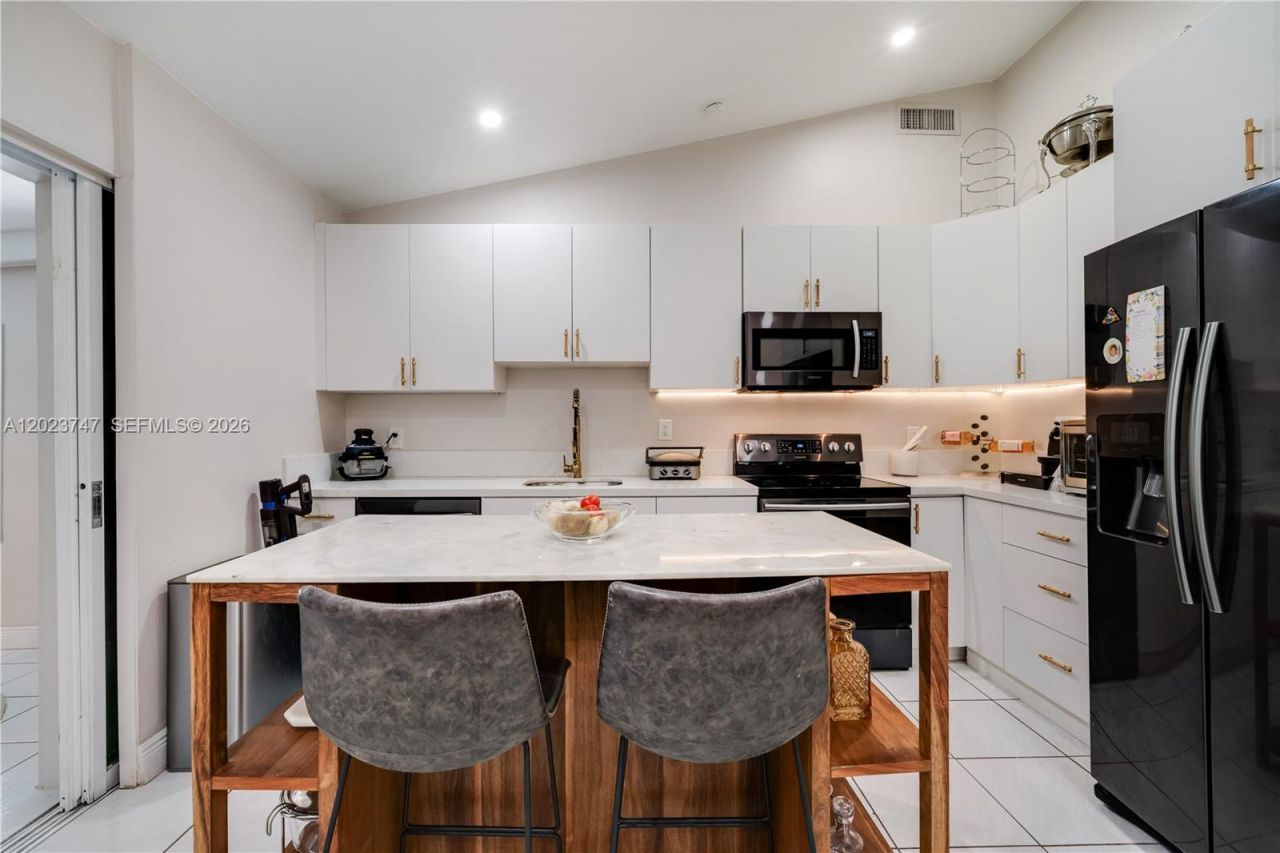 11515 SW 81st Rd , Unit 11515, Pinecrest, FL 33156 Photo
