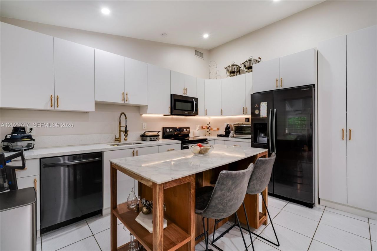11515 SW 81st Rd , Unit 11515, Pinecrest, FL 33156 Photo