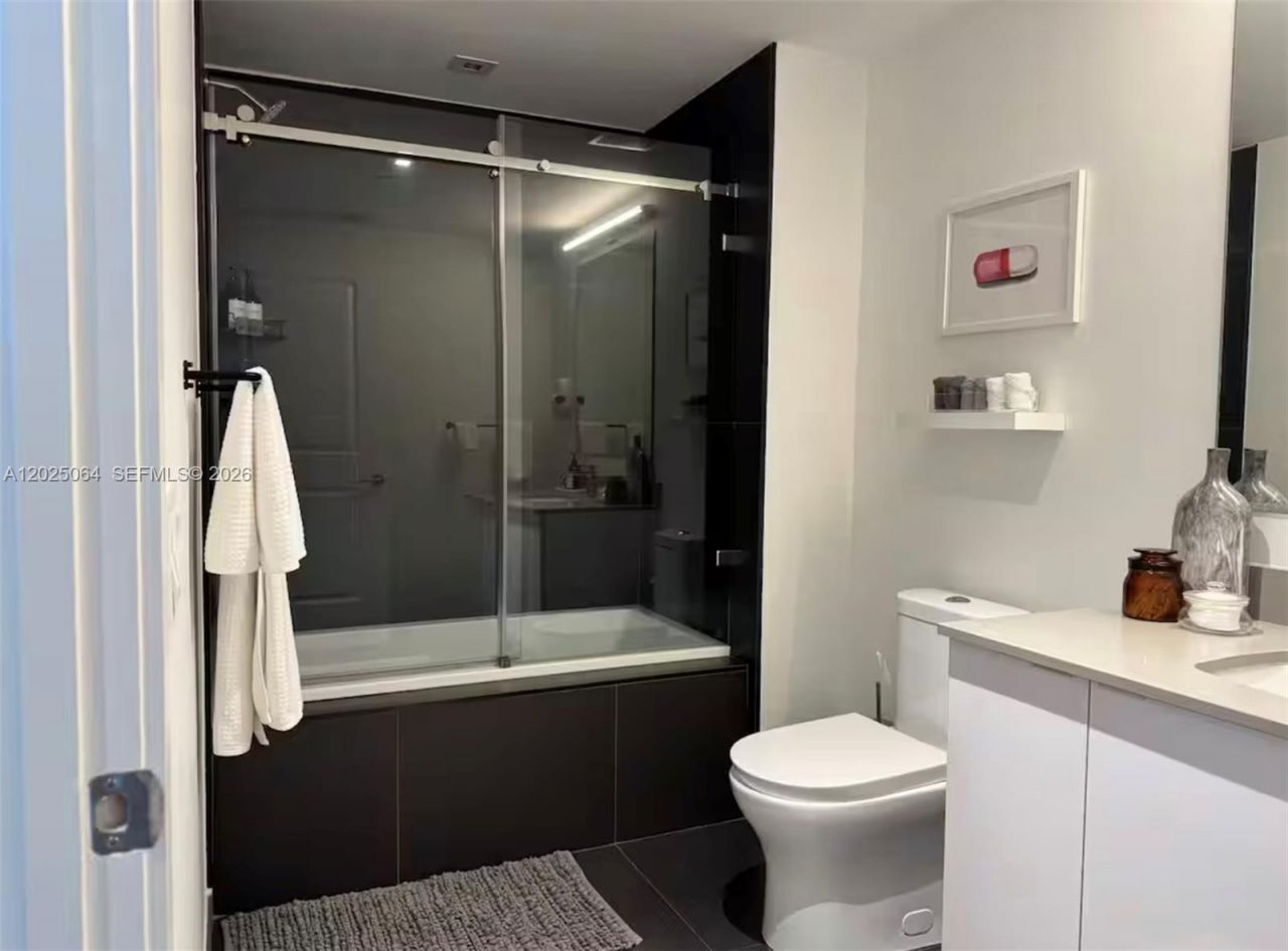 1600 NE 1 Ave , Unit 3519, Miami, FL 33132 Photo