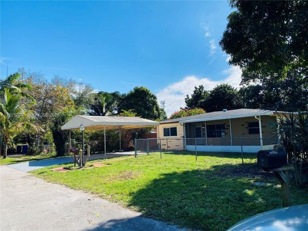 6234 Hayes St , Hollywood, FL 33024
