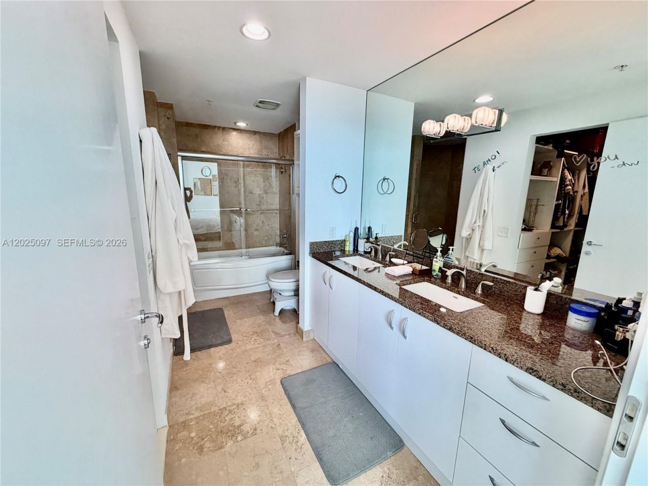 300 S Biscayne Blvd, Unit 1810, Miami, FL 33131 Photo