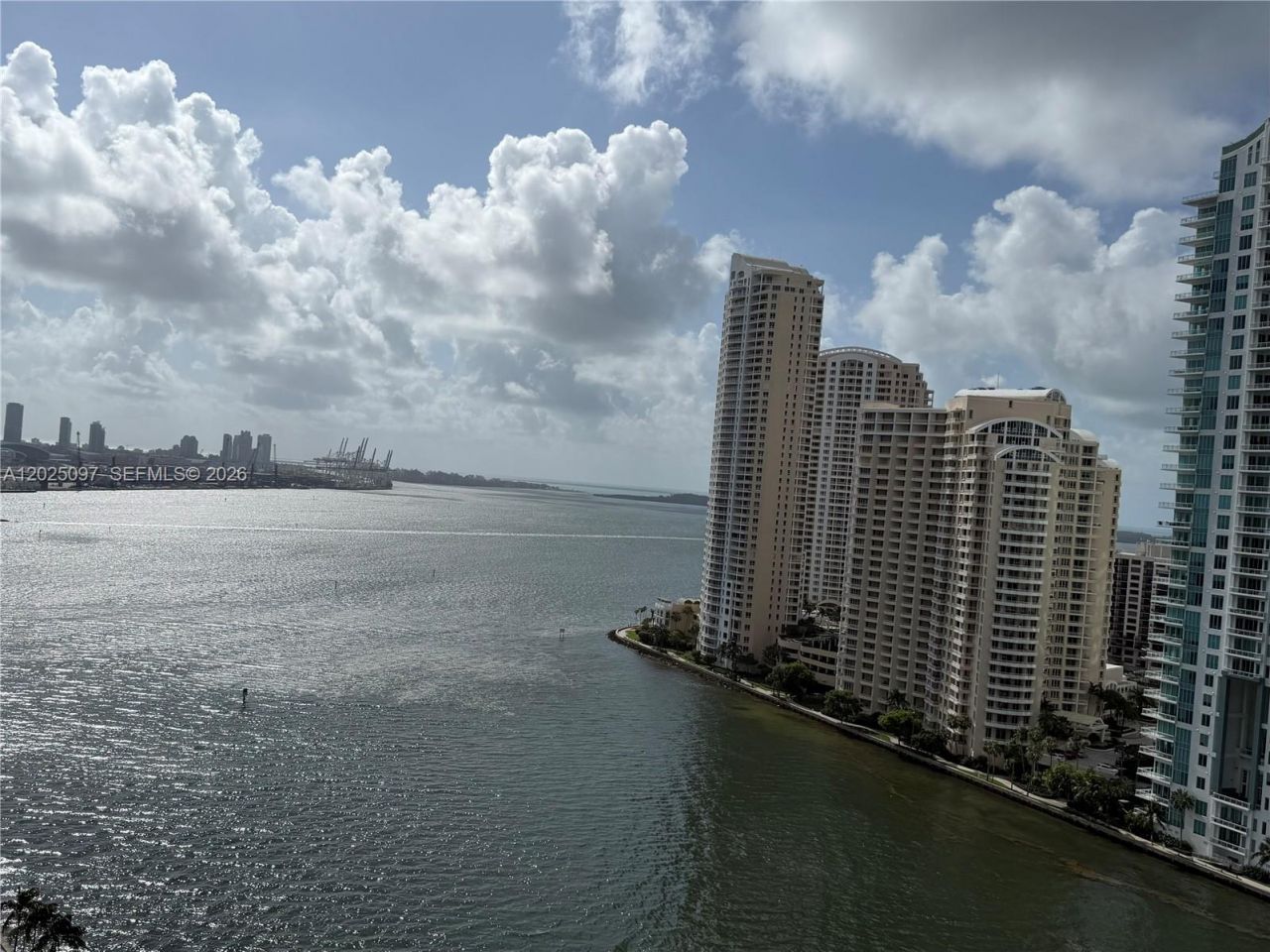 300 S Biscayne Blvd, Unit 1810, Miami, FL 33131 Photo
