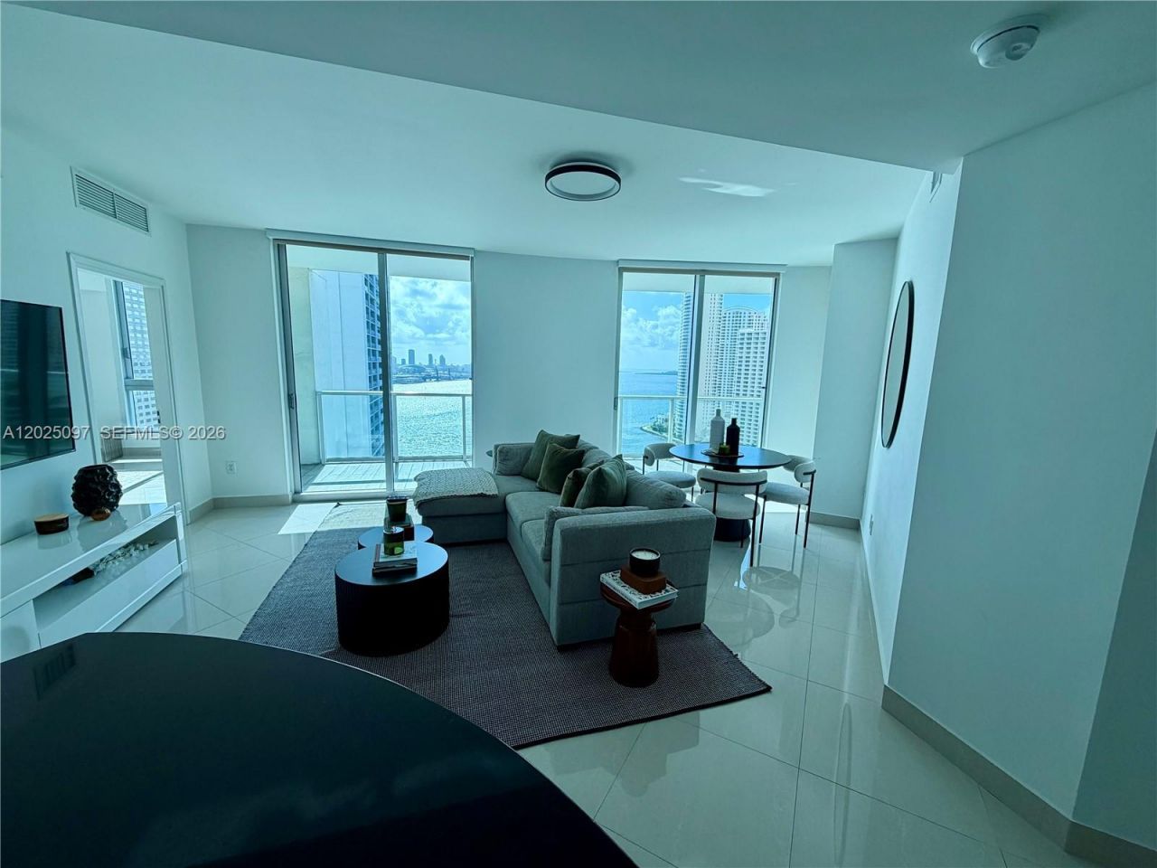 300 S Biscayne Blvd, Unit 1810, Miami, FL 33131 Photo