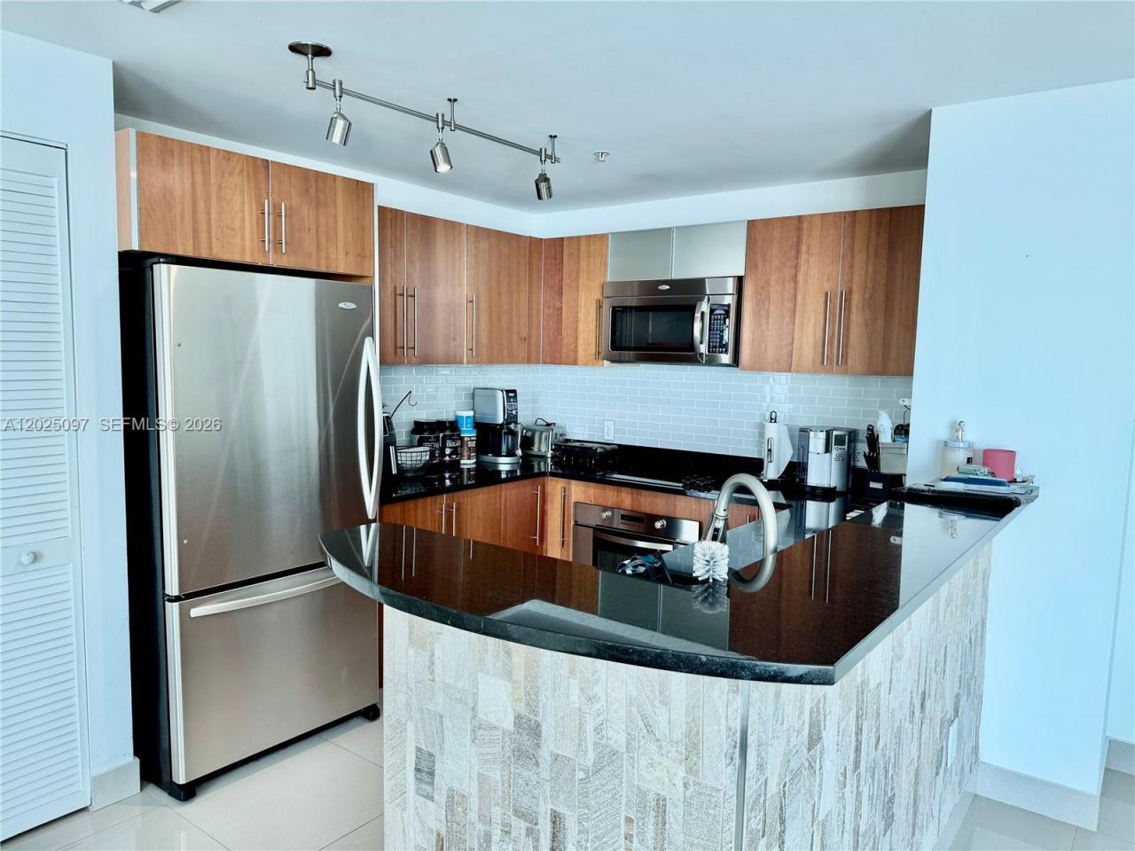 300 S Biscayne Blvd, Unit 1810, Miami, FL 33131 Photo