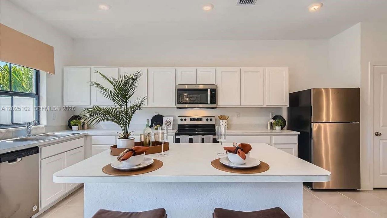 876 NW 3rd Way , Pompano Beach, FL 33060 Photo