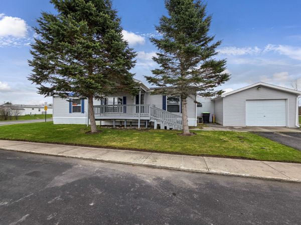 73 Chelsey Lane, Cheboygan, MI 49721