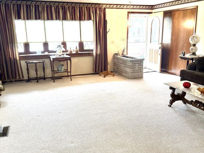 80 Elmwood Drive, Versailles, OH 45380 Photo 5