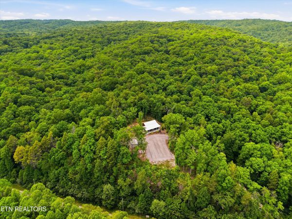 6830 Stinking Creek Rd, Pioneer, TN 37847
