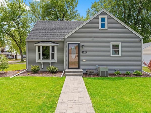 1405 W BREWSTER STREET, Appleton, WI 54914