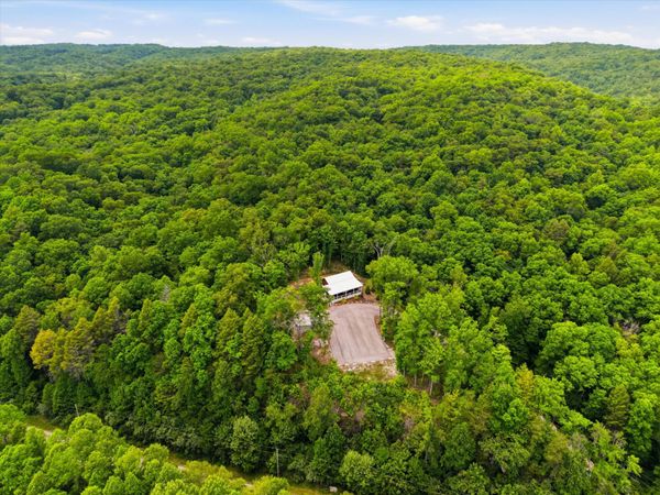 6830 Stinking Creek Rd , Pioneer, TN 37847