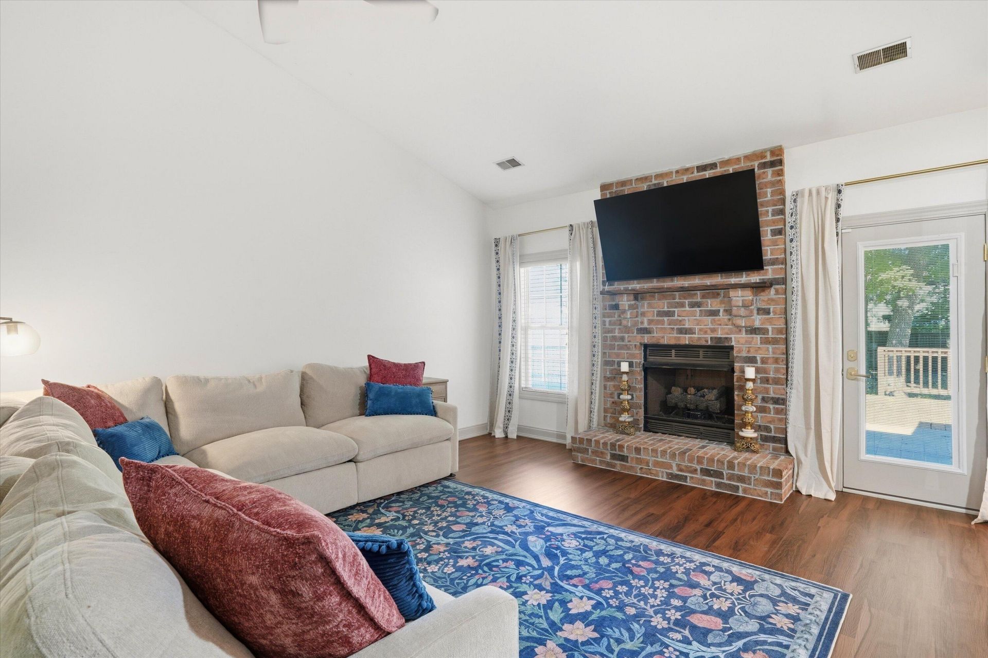 4915 Boundview Court Photo 12