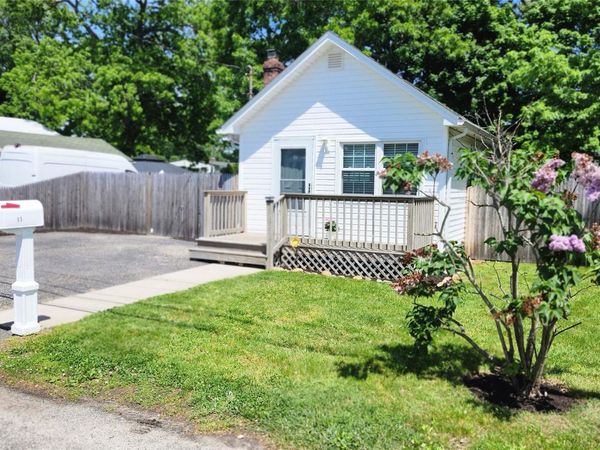 95 Pleasure Avenue , Ronkonkoma, NY 11779