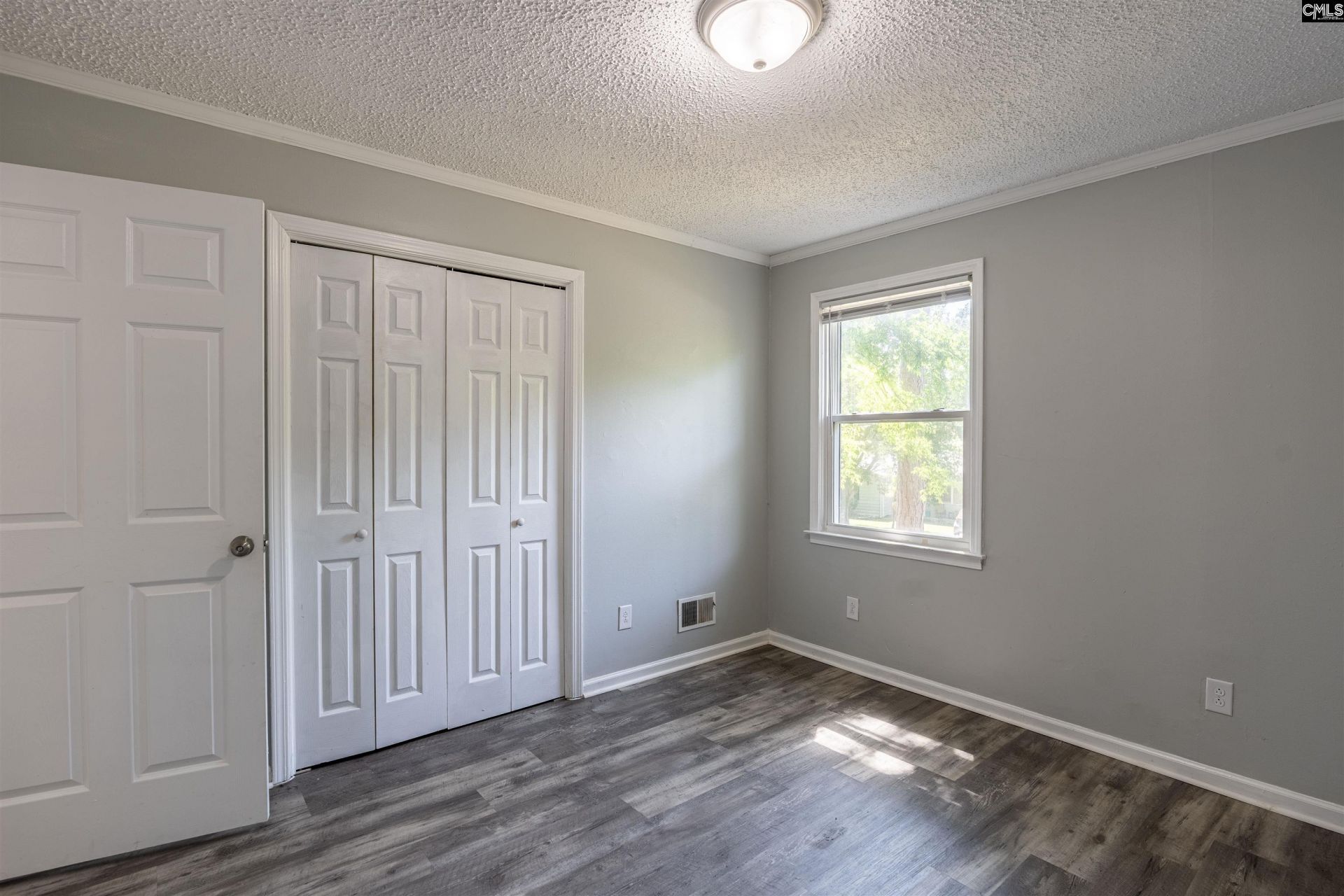 201 Milway Road  Photo 12