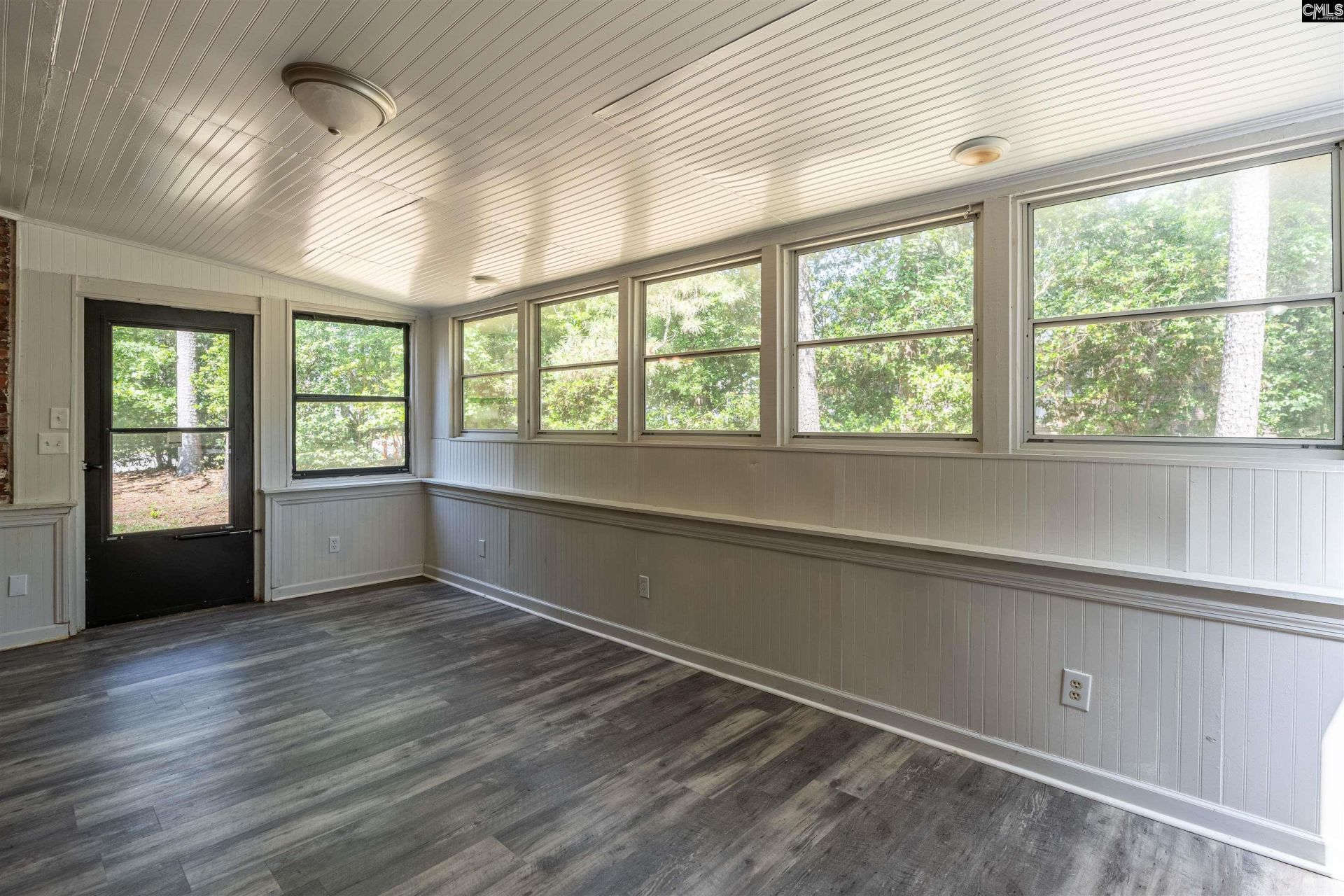 201 Milway Road  Photo 17