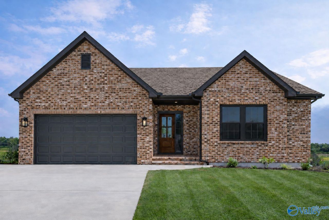 123 Monterey Drive, Albertville, AL 35950 Main Photo