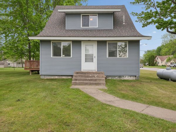 410 5th Avenue SE, Milaca, MN 56353