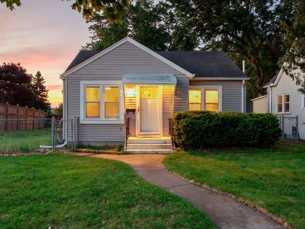 9 Van Buren Avenue S, Hopkins, MN 55343