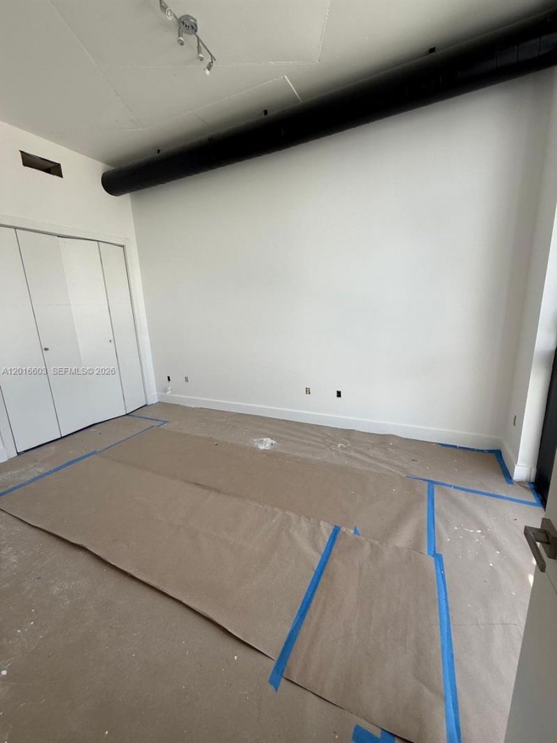 2001 Meridian Ave , Unit 523, Miami Beach, FL 33139 Photo