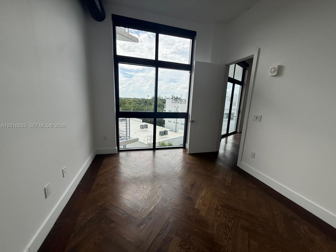 2001 Meridian Ave , Unit 523, Miami Beach, FL 33139 Photo
