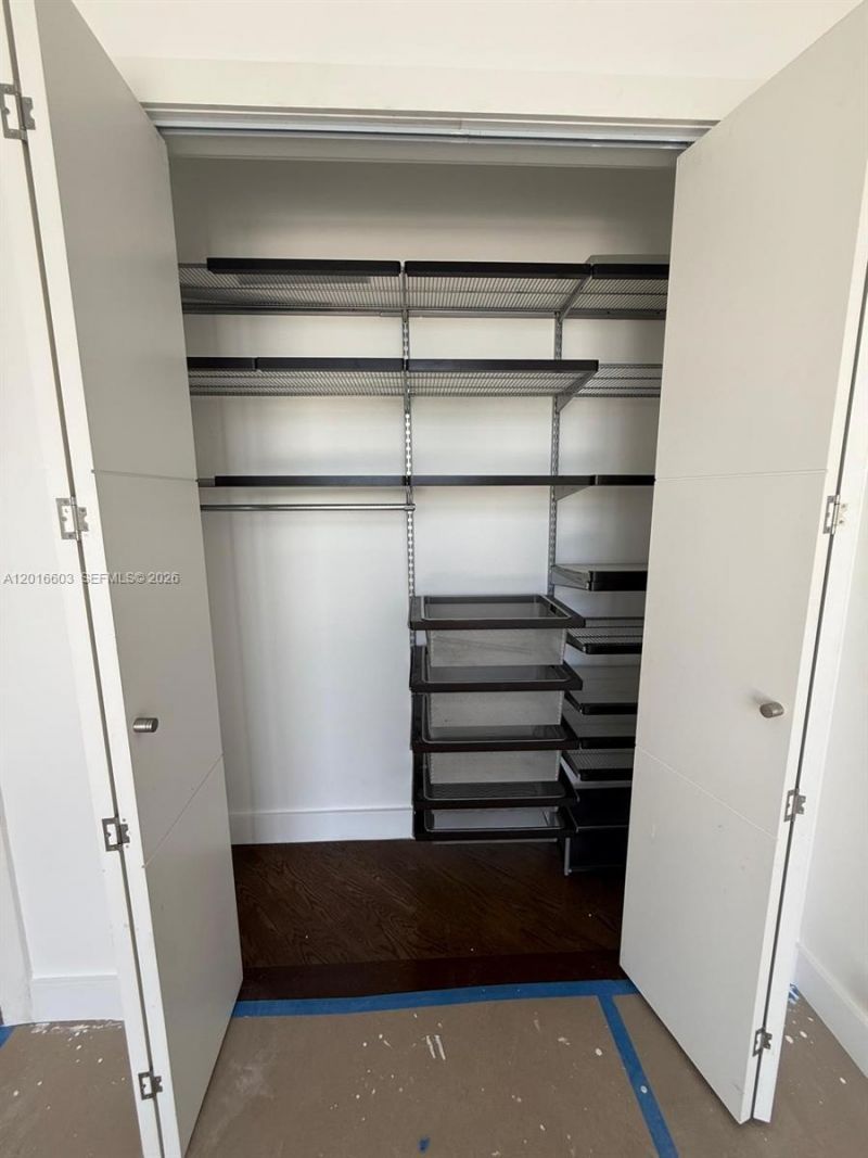 2001 Meridian Ave , Unit 523, Miami Beach, FL 33139 Photo