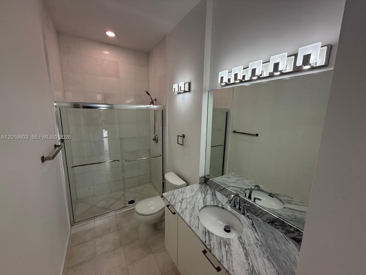 2001 Meridian Ave , Unit 523, Miami Beach, FL 33139 Photo